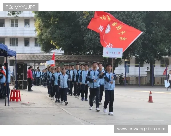 龙舟牵起友谊罗马EUR湖畔上演中华文化嘉年华盛景精彩绽放魅力